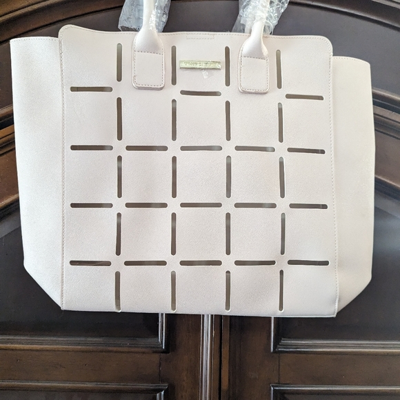 Vince Camuto Tote - Picture 8 of 9